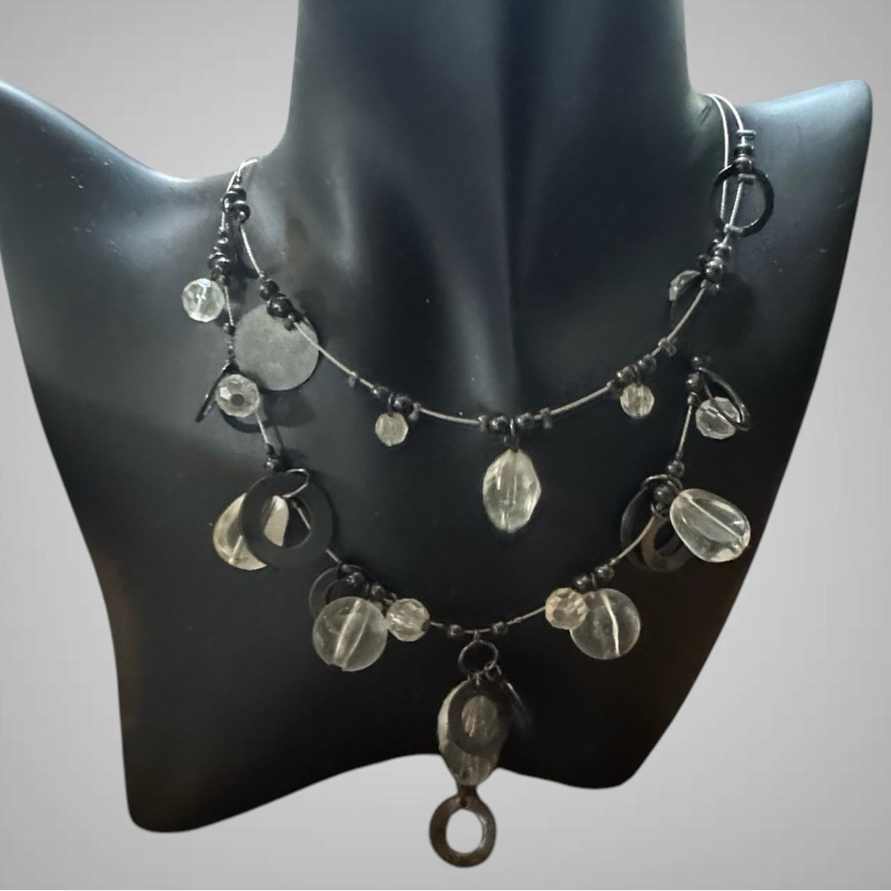BEADED AND MEDALLION WIRE NECKLACE